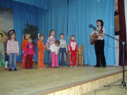 Hraje celá dědina aneb S veselou myslí na nesmysly. - 18.3.2006